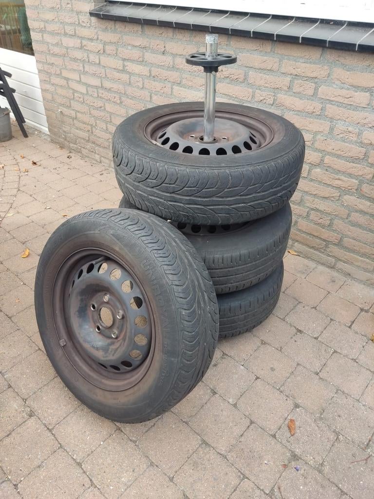 4 gebruikte banden met stalen velg, Ophalen, Gebruikt