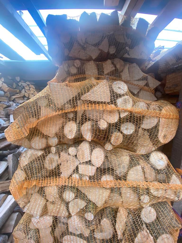 Mooi droog haardhout in grote netzakken, Tuin en Terras, Haardhout, 3 tot 6 m³, Ophalen, Blokken