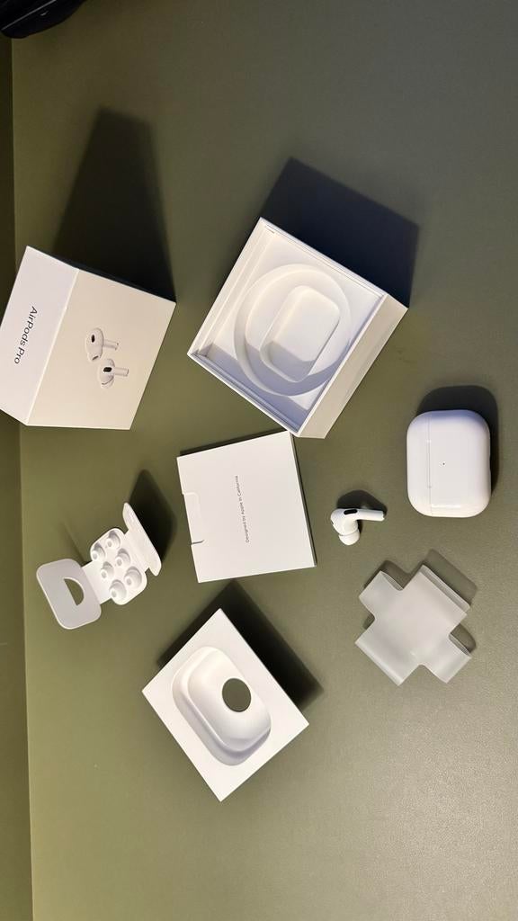 Apple AirPods Pro (2e generatie) Linker airpod, Ophalen of Verzenden, Gebruikt, Draadloos