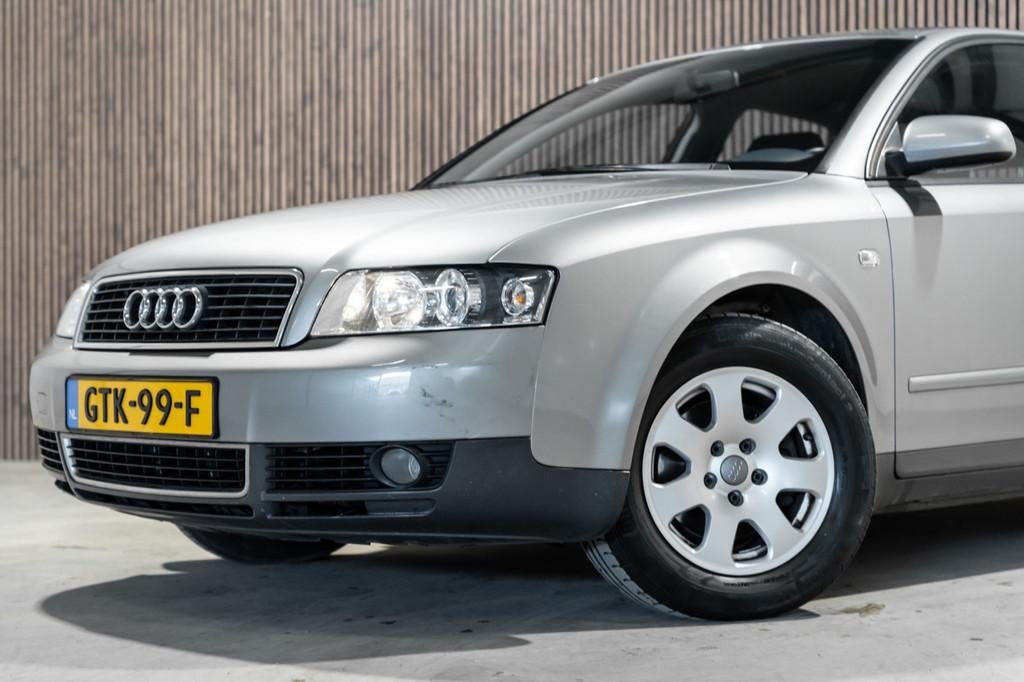 Audi A4 Limousine 2.0 MT Automaat, Airco, Bluetooth, APK, Go, Auto's, Audi, Stof, Gebruikt, 4 cilinders, 1984 cc