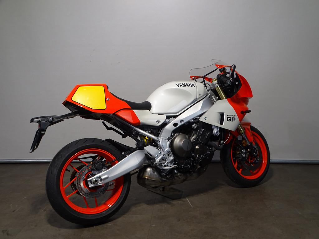 Yamaha XSR 900 GP - foto 3