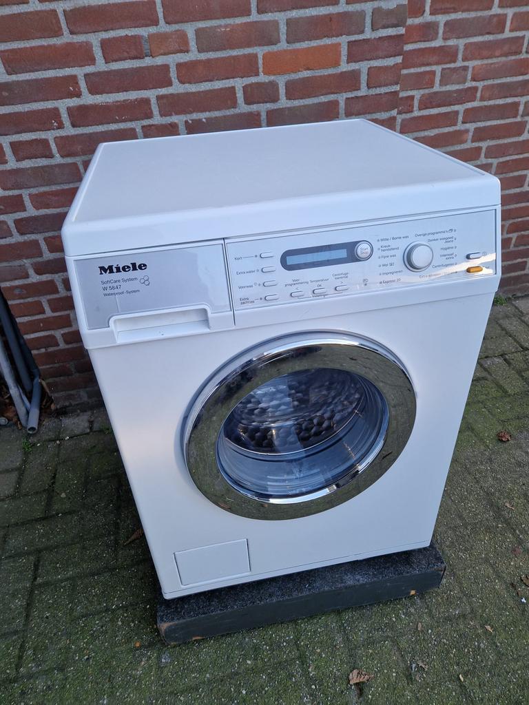 Miele softcare W5847, Gebruikt, 8 tot 10 kg, Ophalen of Verzenden, 1600 toeren of meer