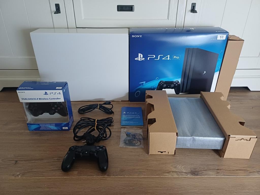 Sony PlayStation 4 Pro 1TB - Incl DualShock - ZGAN - CIB, Verzenden, Met 2 controllers, Zo goed als nieuw, 1 TB