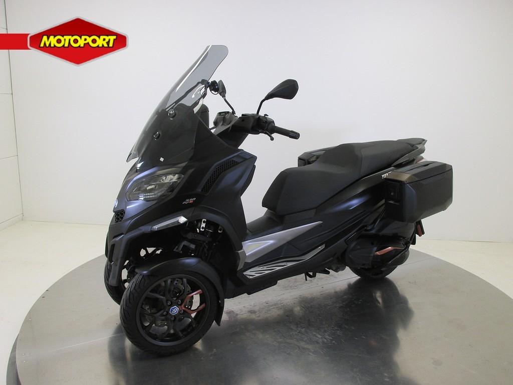 Piaggio MP3 530 EXCLUSIVE (bj 2024) - foto 3