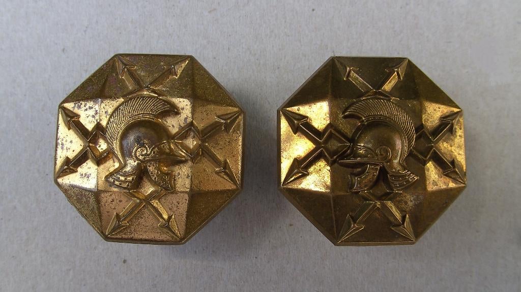 set emblemen Verbindingsdienst, Verzamelen, Militaria | Algemeen, Ophalen of Verzenden, Landmacht, Nederland, Embleem of Badge