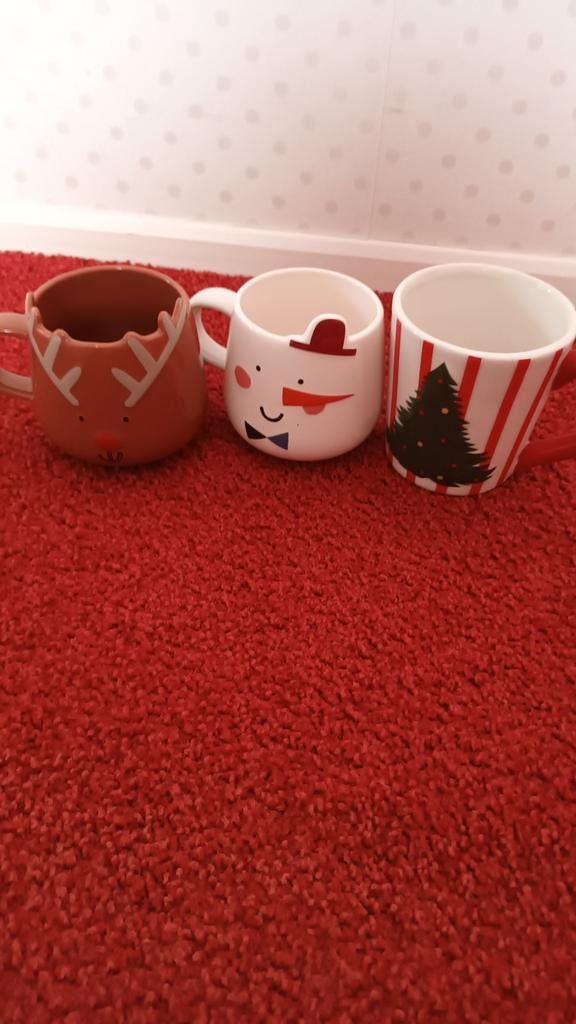 3 kerstmokken, Huis en Inrichting, Ophalen of Verzenden, Zo goed als nieuw, Overige stijlen