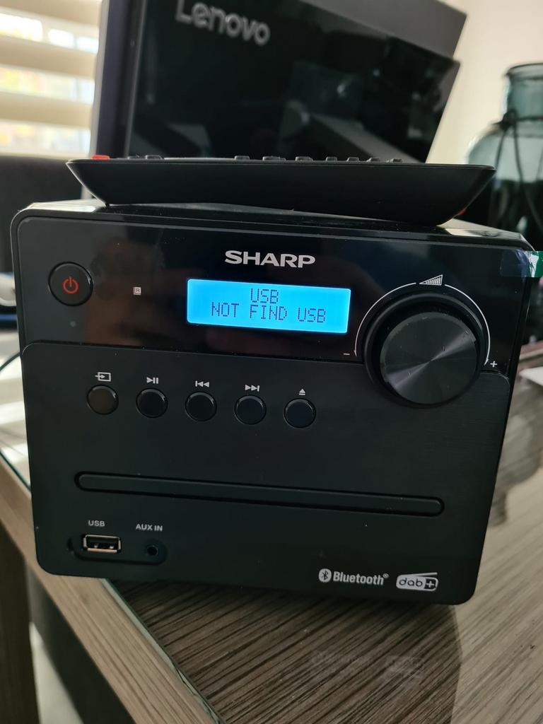 Mooi sharp met Bluetooth, Ophalen, Zo goed als nieuw