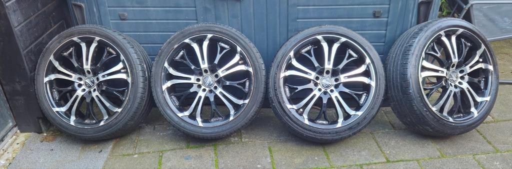 18 inch Barracuda Tzunamee Breedset, Ophalen, 18 inch, Banden en Velgen, Nieuw