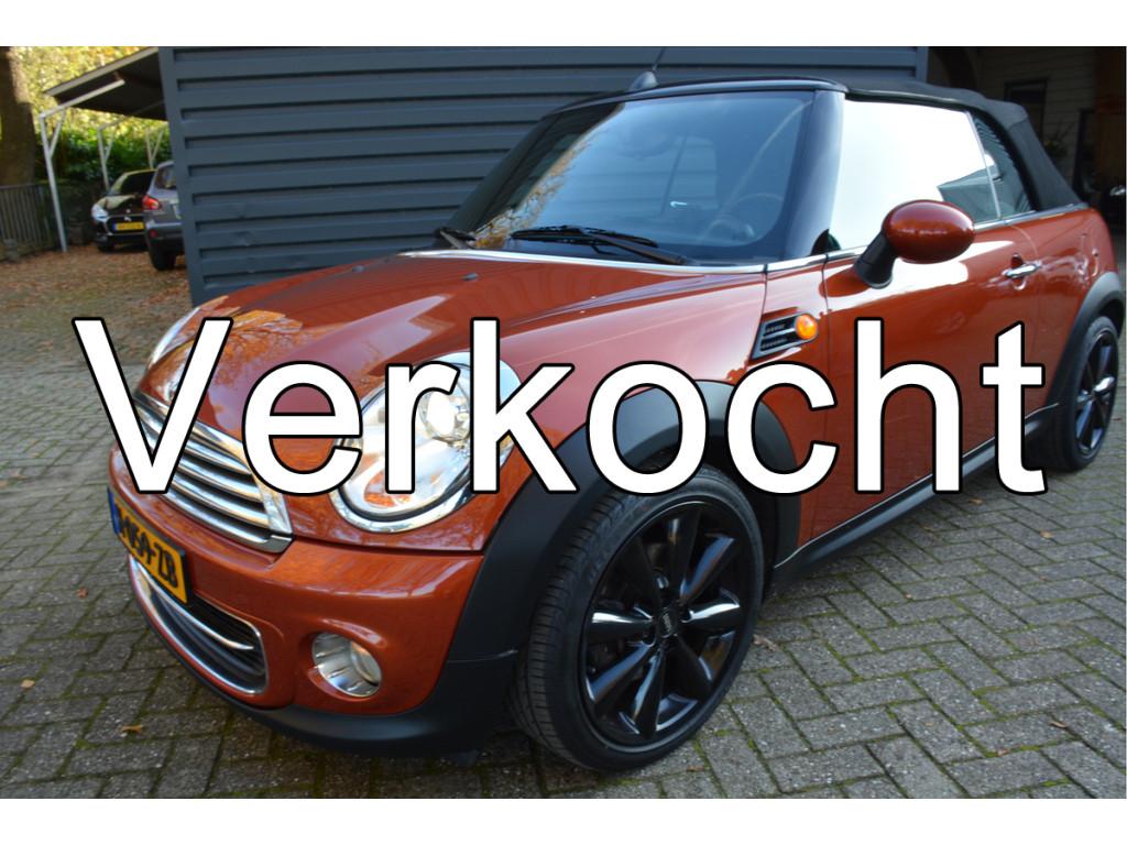 MINI Cabrio 1.6 Cooper Pepper PDC Cruise Control Xenon, Gebruikt, Zwart, 4 stoelen, Leder en Stof