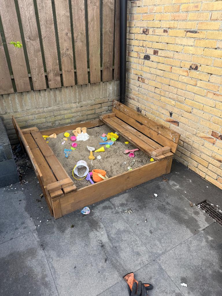 Zandbak, Ophalen, Zo goed als nieuw