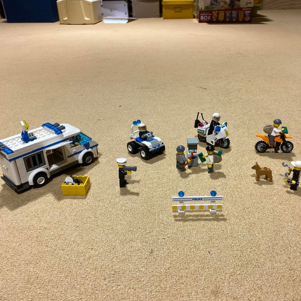 LEGO Politie sets (7286, 7235, 7279) compleet + boekjes, Lego, Ophalen of Verzenden, Inclusief minifiguren, Complete set