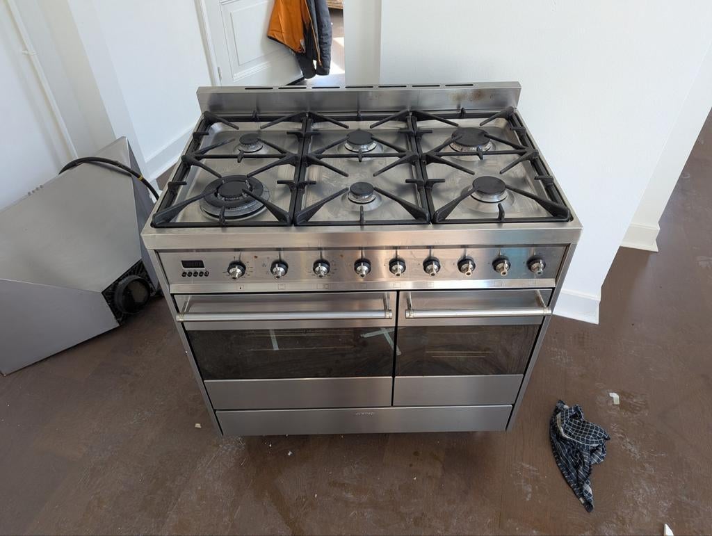 Smeg 6 pit dubbele oven fornuis; Gelieve snel ophalen!, Ophalen, Gebruikt, 60 cm of meer, Gas