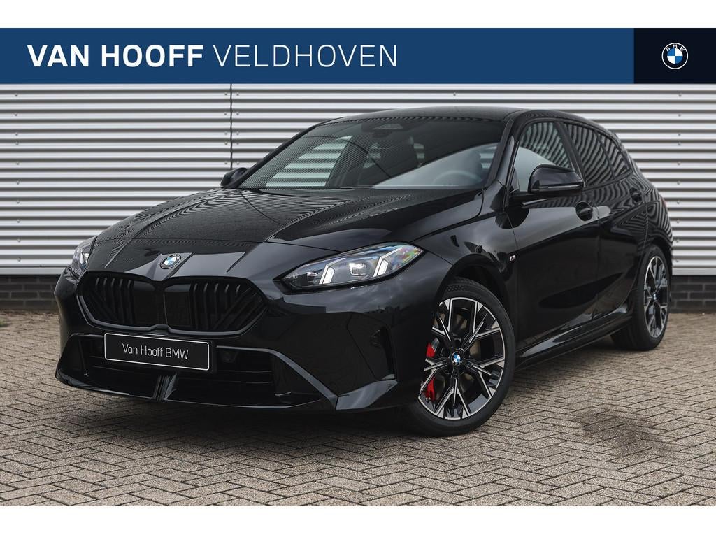 BMW 1 Serie 120 M Sport Automaat / Sportstoelen / Achteruitr, Zwart, 156 pk, Zwart, Bedrijf