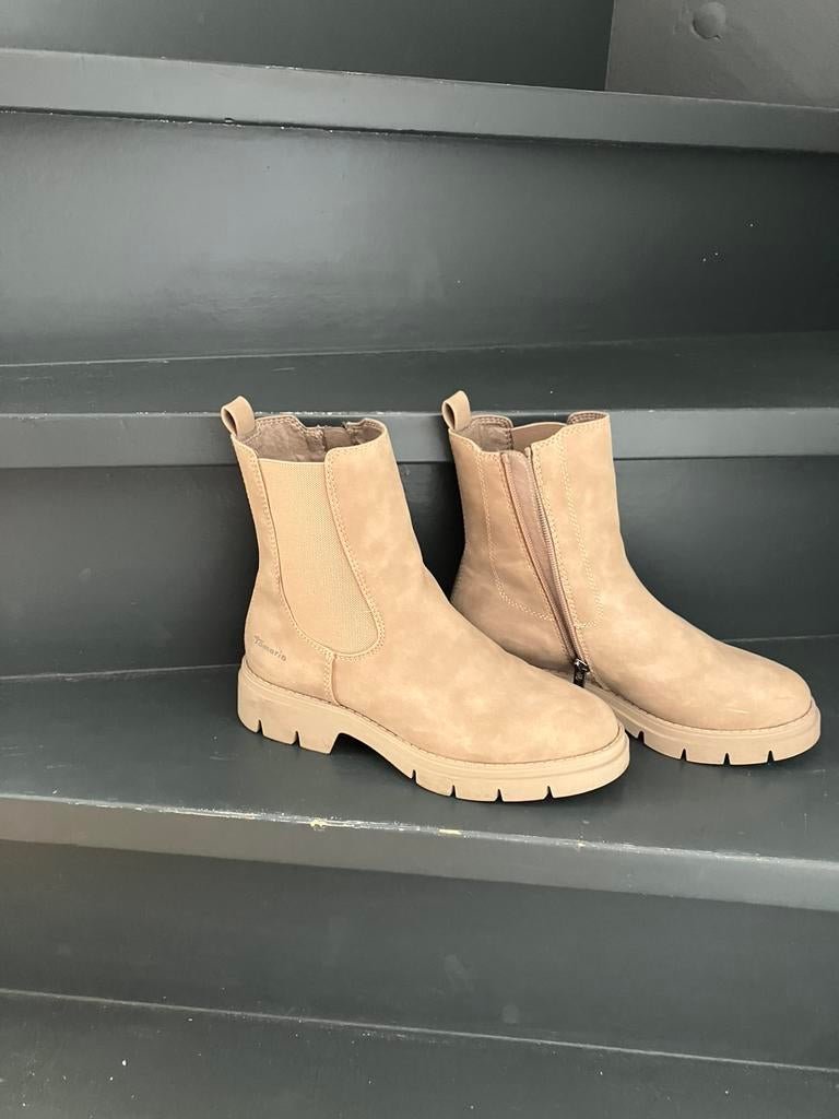 Nieuwe tamaris chelsea laarzen, Ophalen of Verzenden, Nieuw, Beige