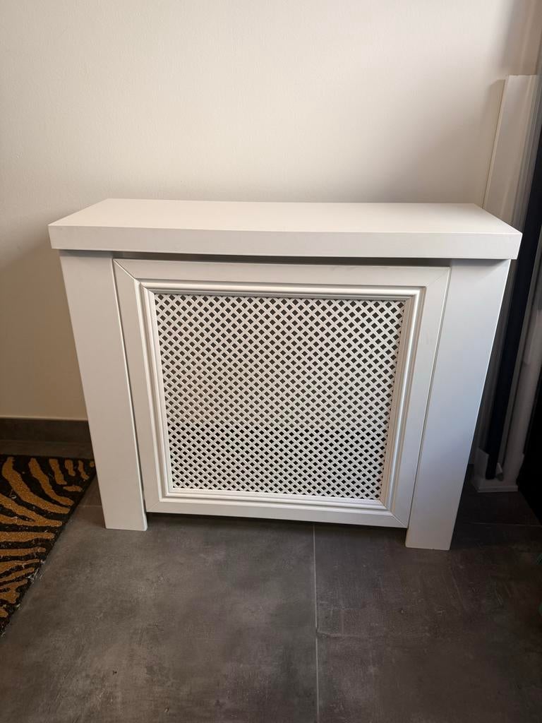 Witte radiator ombouw, Ophalen, 30 tot 80 cm, Gebruikt, Radiator