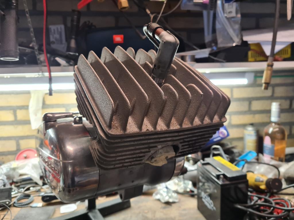 ZUNDAPP ronde 5 gang nu compleet, Ophalen of Verzenden, Blok