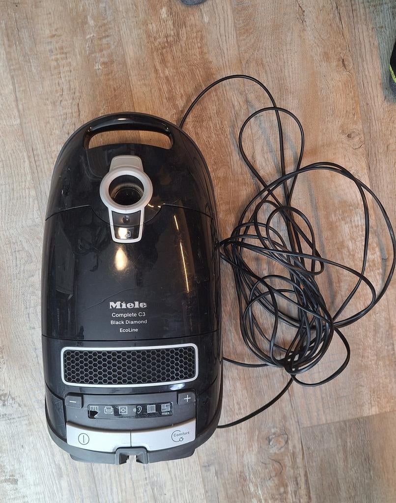 Miele stofzuiger werkend voor onderdelen., Witgoed en Apparatuur, Ophalen of Verzenden