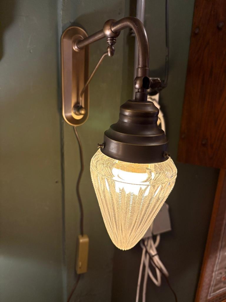 Prachtige Wandlamp met Art-Deco geslepen kap., Ophalen of Verzenden