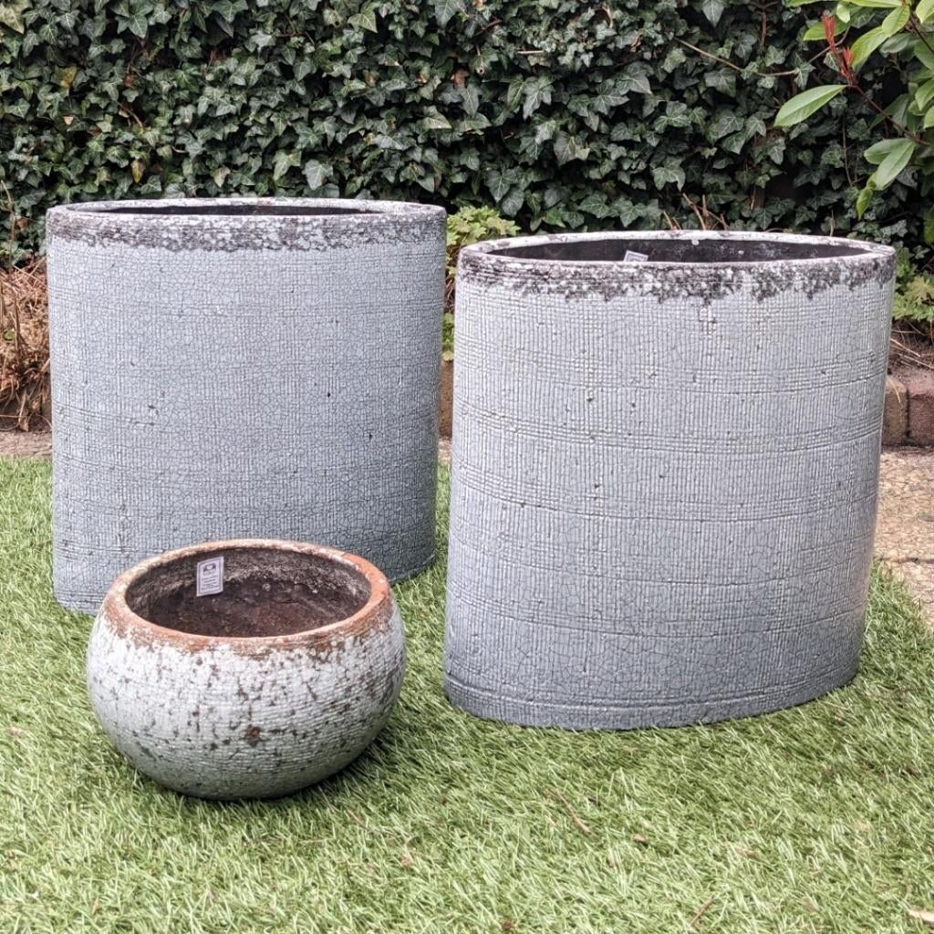 Drie decoratieve potten voor op de vensterbank., Tuin en Terras, Bloempotten, Binnen, Zo goed als nieuw, Minder dan 40 cm, Overige vormen