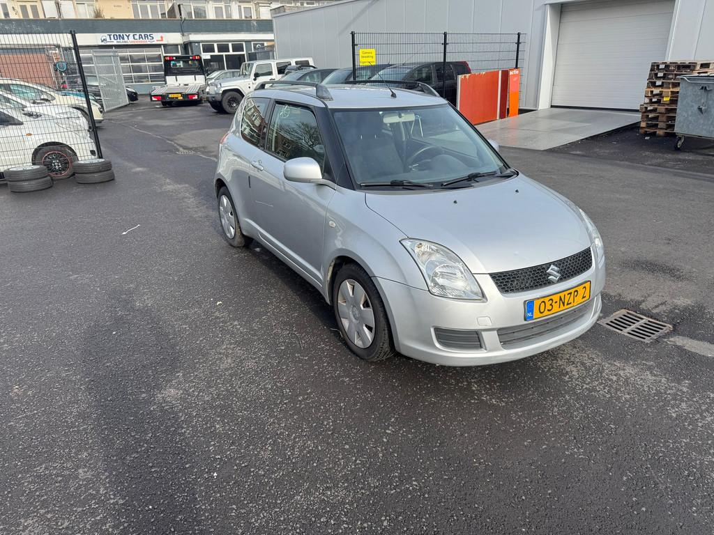 Suzuki Swift 1.3 Base, Gebruikt, 31 €/maand, 400 kg, Swift