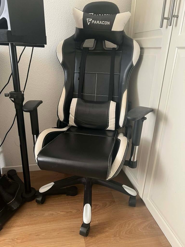 Gamer chair Paracon, Huis en Inrichting, Bureaustoelen, Ophalen, Gebruikt, Zwart, Gaming bureaustoel