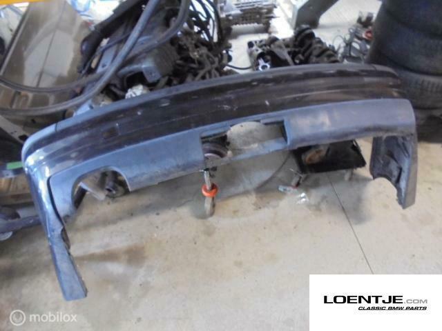 Achterbumper BMW e36 met uitsparing trekhaak 325i 320i etc, Auto-onderdelen, Gebruikt, Ophalen of Verzenden, Achter, Bumper