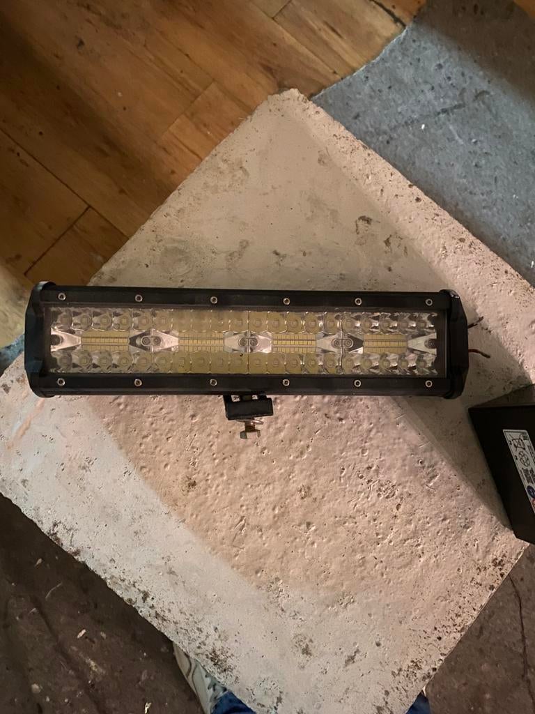 Vespa led bar - werkend - draden moeten verlengd worden, Ophalen, Gebruikt, Overige typen, Vespa