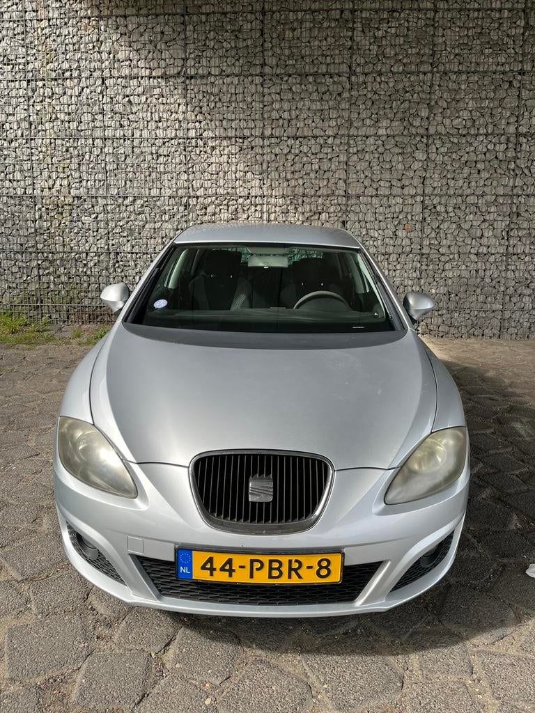 Seat Leon 1.2 TSI 77KW 2011 Grijs, Voorwielaandrijving, Euro 5, Stof, Zwart