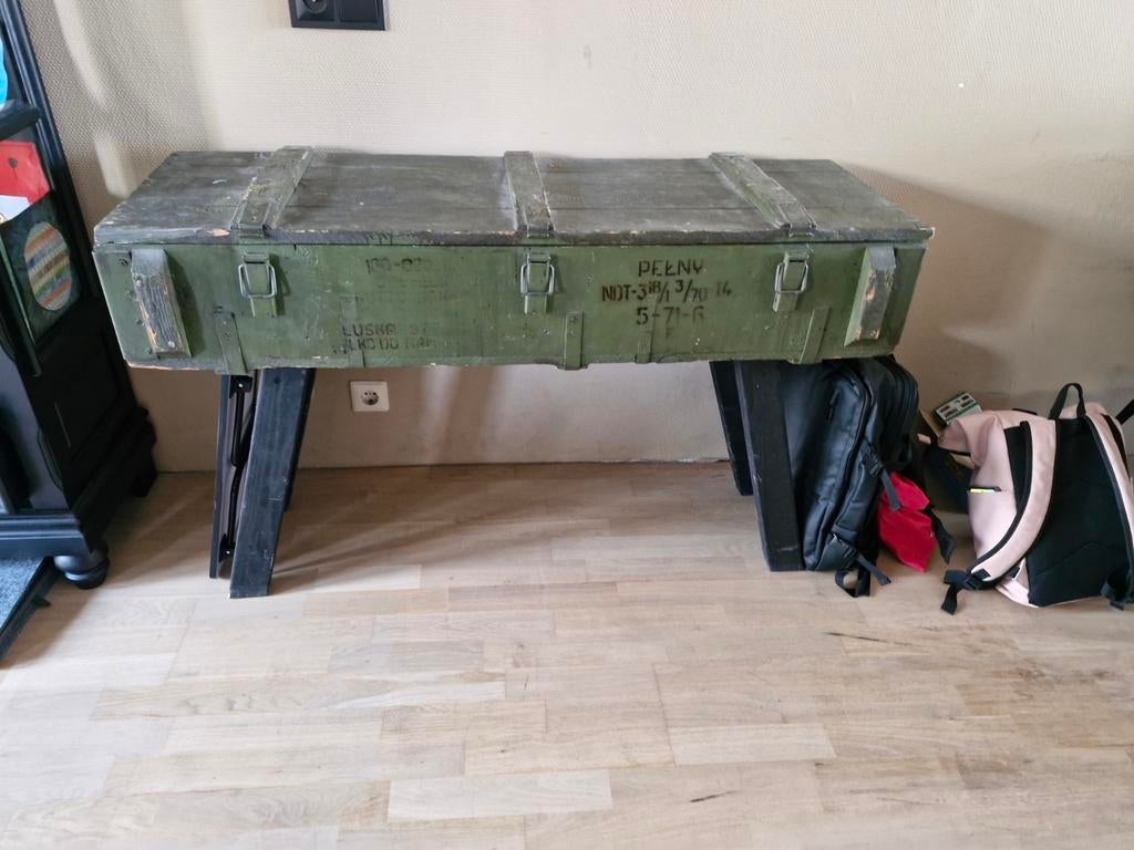 Dressoir/bureau legerkist structuur, Huis en Inrichting, Ophalen