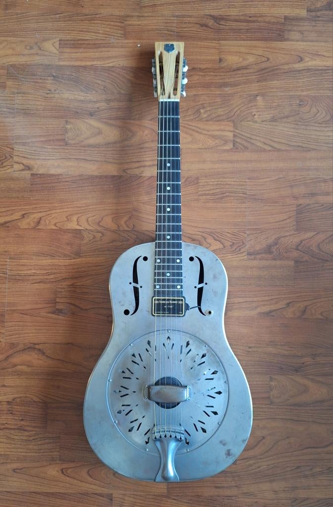 National RAW Series Silver met Barcus Berry pickup en koffer, Ophalen of Verzenden, Zo goed als nieuw, Western- of Steelstringgitaar