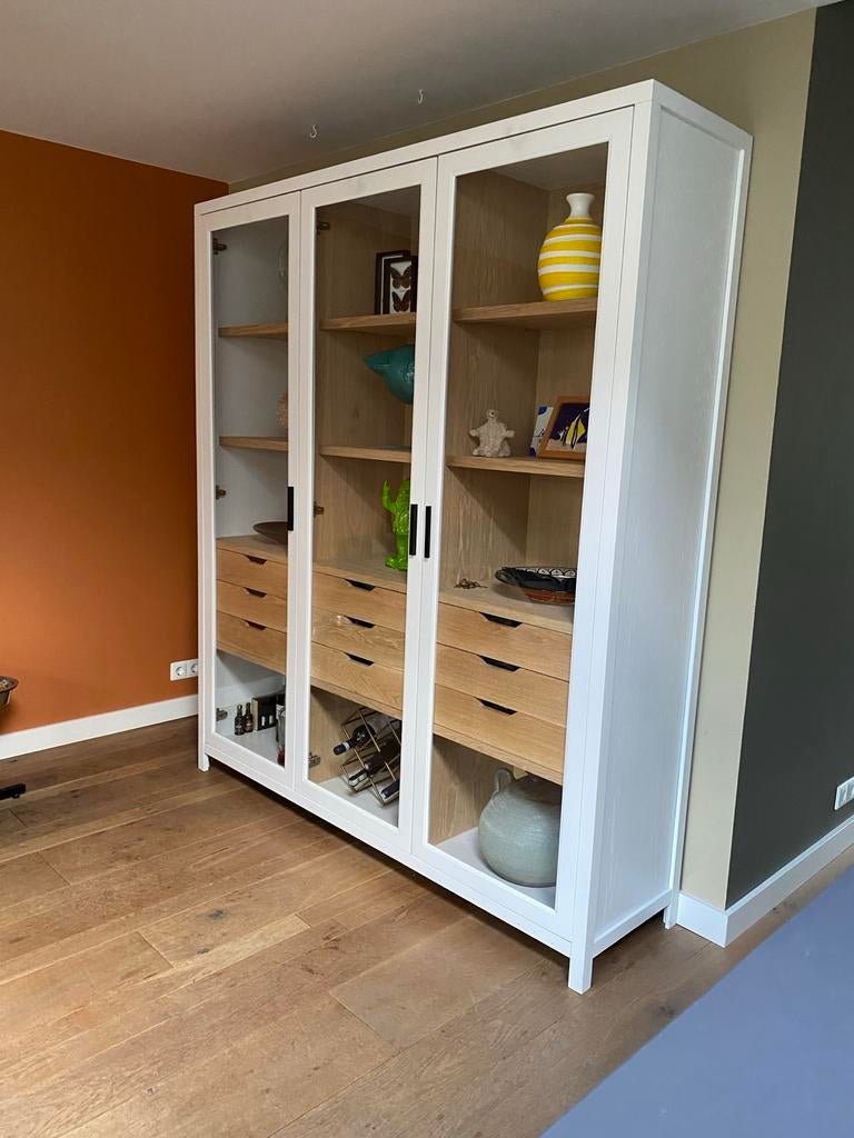 Goossens Vitrinekast Roel - Massief Eiken & Wit, Ophalen, 100 tot 150 cm, 200 cm of meer, Eikenhout