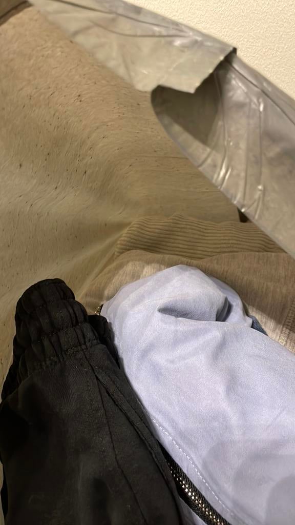 Bag full of clothes, Ophalen, Gedragen