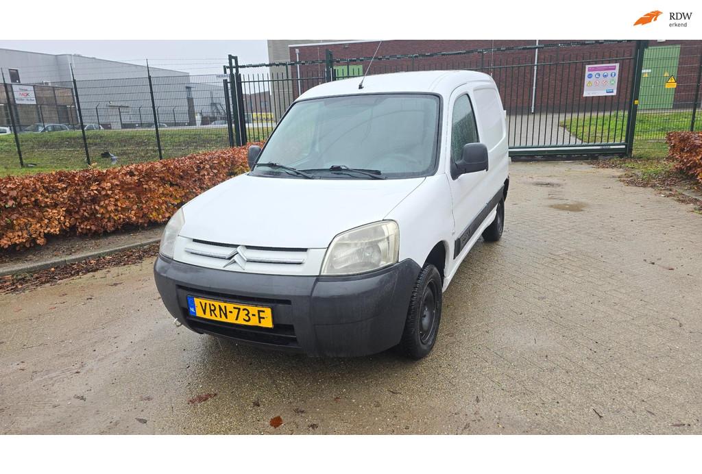 Citroen Berlingo 1.4i BENZINE LAGE KILOMETERSTAND!, Voorwielaandrijving, 4 cilinders, Citroën, Wit