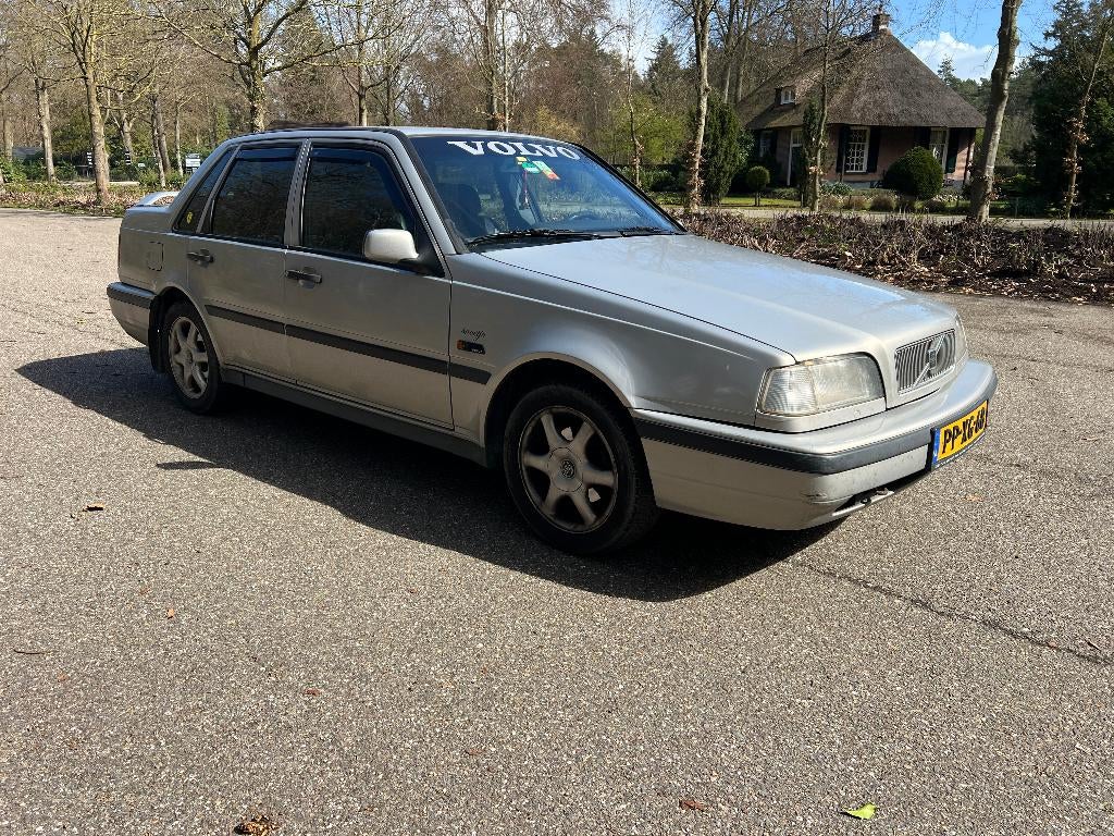 Volvo 460 1.8 I 1996 / 181625km / APK 1-2027 / Airco / Radio, Auto's, Voorwielaandrijving, Stof, 4 cilinders, Origineel Nederlands