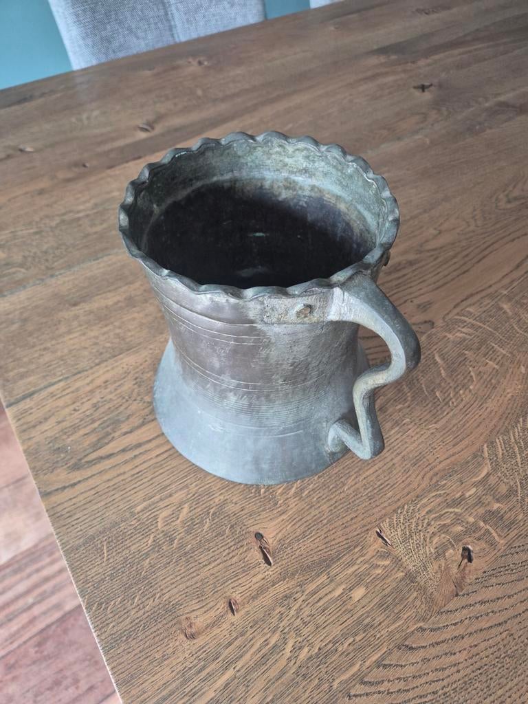 Oude bronzen of koperen pot met handvat, Ophalen of Verzenden