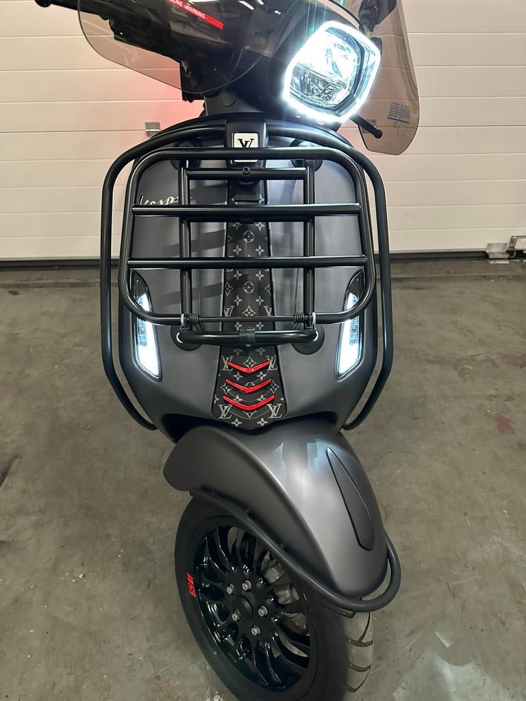 Vespa sprint bj 2018 kmst 840 zgan, Fietsen en Brommers, Scooters | Vespa, Ophalen, Overige modellen, Maximaal 45 km/u, Zo goed als nieuw