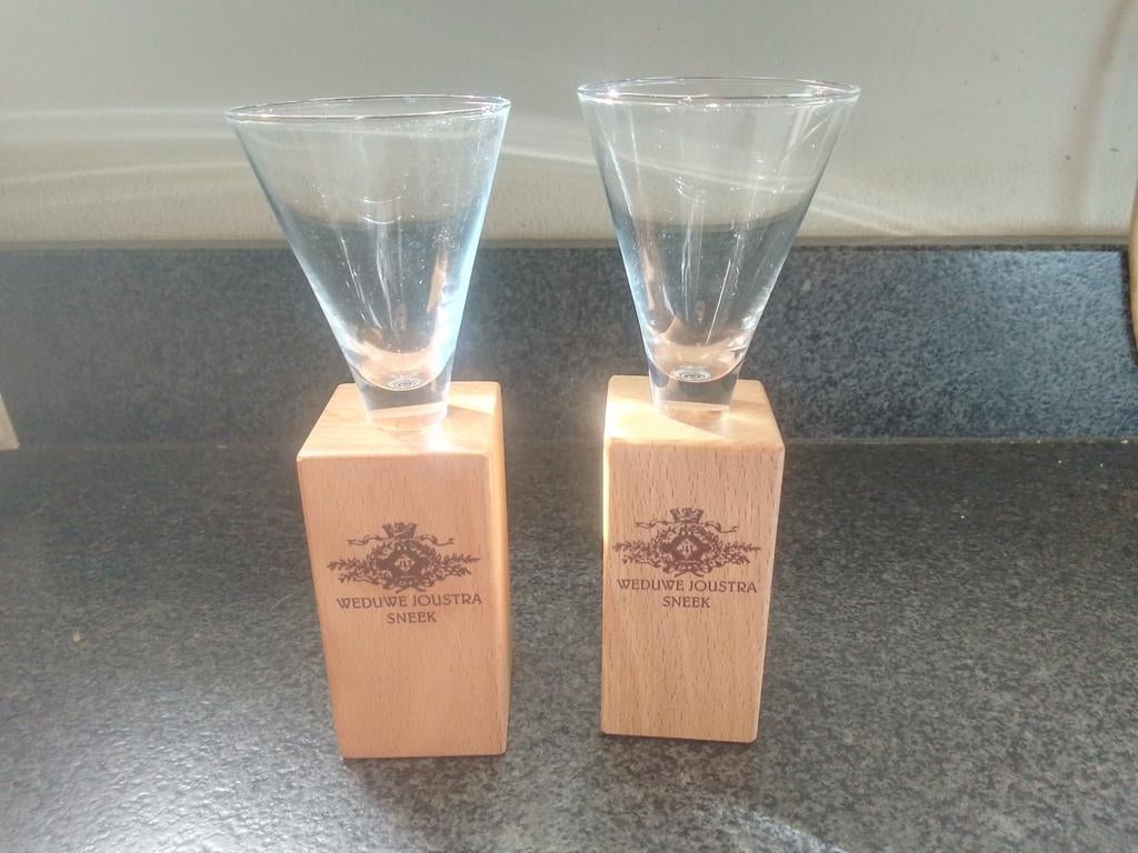 Echte Friese borrelglaasje, vintage fugeltjes weduwe Joustra, Ophalen of Verzenden, Zo goed als nieuw, Borrel- of Shotglas