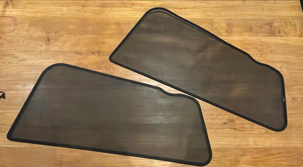 Zonneschermen Volvo V60 (<2018) achter met opberghoes, Auto diversen, Auto-accessoires, Ophalen of Verzenden, Zo goed als nieuw