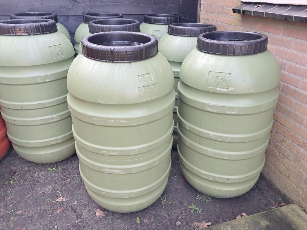 Groene tonnen 220 liter, Tuin en Terras, Regentonnen, 150 liter of meer, Ophalen, Zo goed als nieuw