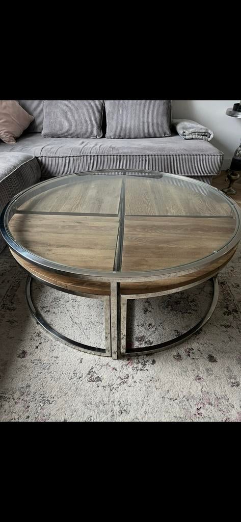 Zgan Riviera Maison tafeltafel rond en 4 bijzettafels, Ophalen, Zo goed als nieuw