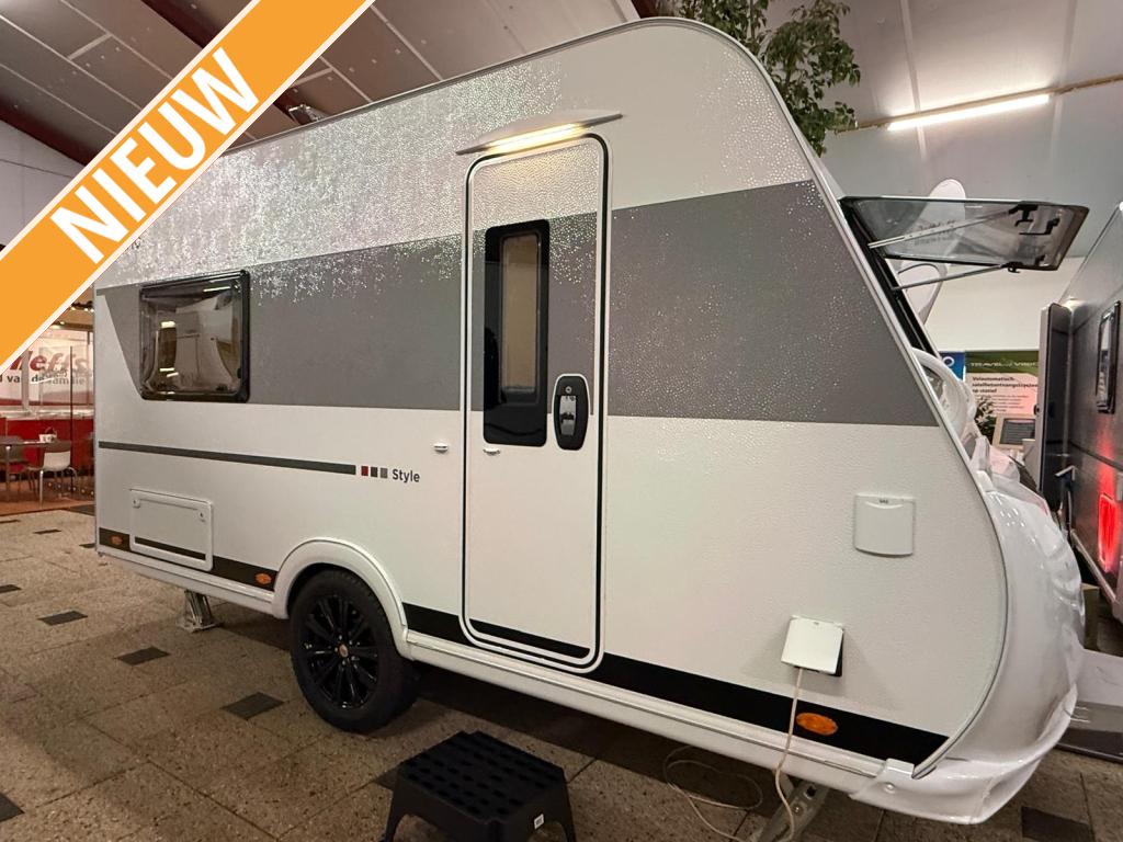 LMC Style 400 F, Caravans en Kamperen, Caravans, Ringverwarming, Overige typen, Tot en met 2, 750 - 1000 kg
