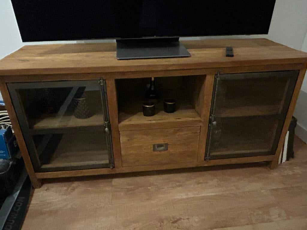 Robuust houten tv-meubel met glazen deuren en lade, Ophalen, Gebruikt, 100 tot 150 cm, Minder dan 100 cm
