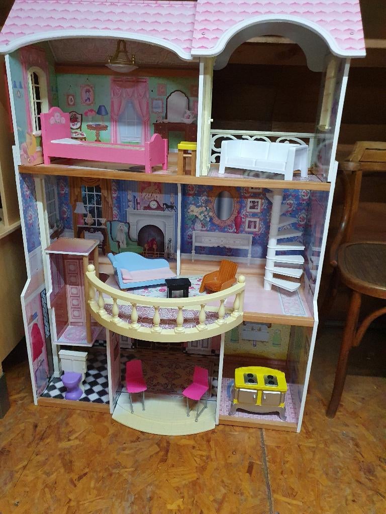 Kidkraft Magnolia houten Barbie-poppenhuis, met meubeltjes,, Ophalen, Zo goed als nieuw, Poppenhuis