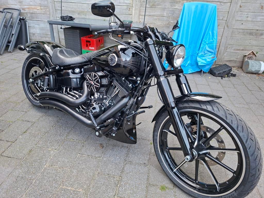 Harley Davidson Breakout 103 1HD - Stage 1, Vance&Hines, 2 cilinders, Sportuitlaat, Meer dan 35 kW, Chopper