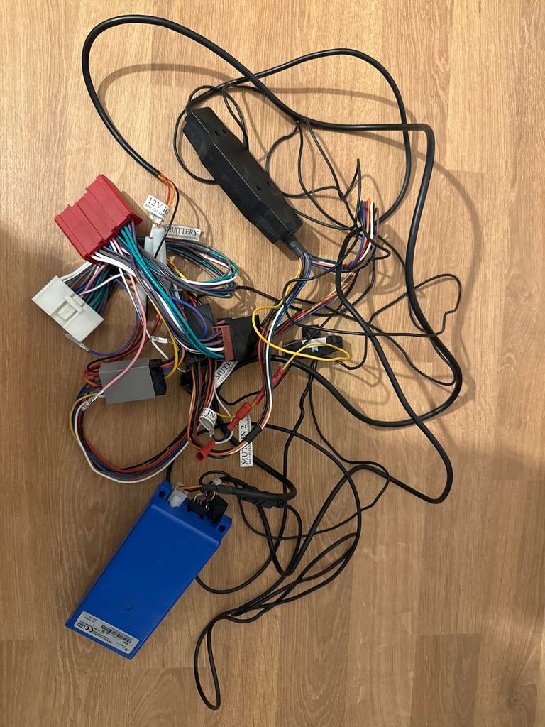 Parrot CK3000 Evolution Bluetooth Carkit, Auto diversen, Carkits, Gebruikt, Ophalen of Verzenden