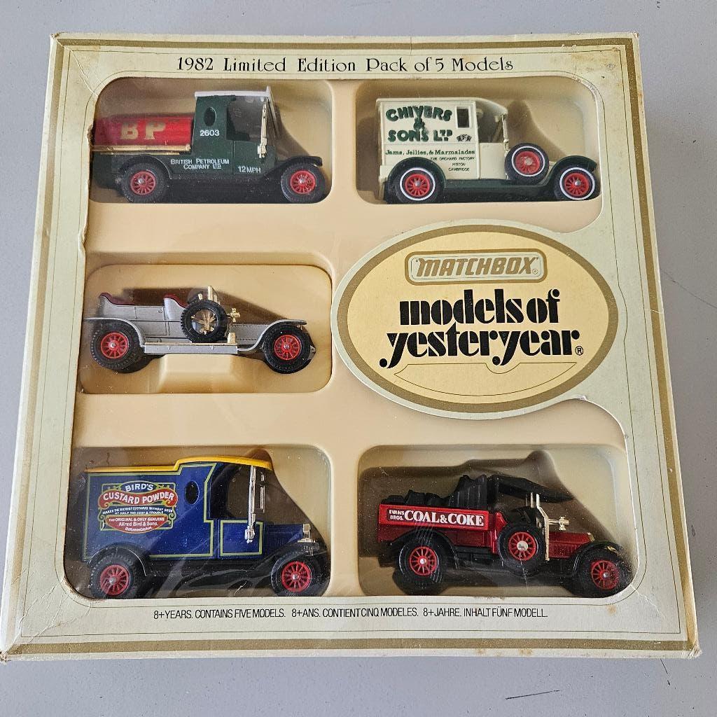 MATCHBOX MODELS OF YESTERYEAR: LIM. ED.  PACK OF 5 MODELS, Hobby en Vrije tijd, Modelauto's | 1:43, Ophalen of Verzenden, Zo goed als nieuw