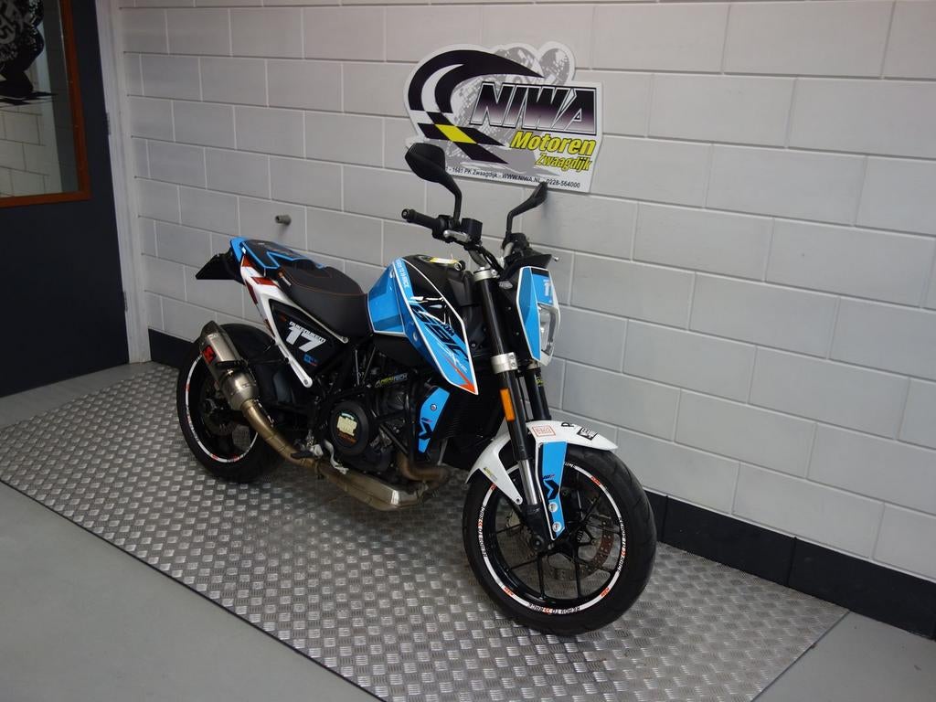 KTM 690 DUKE - foto 3