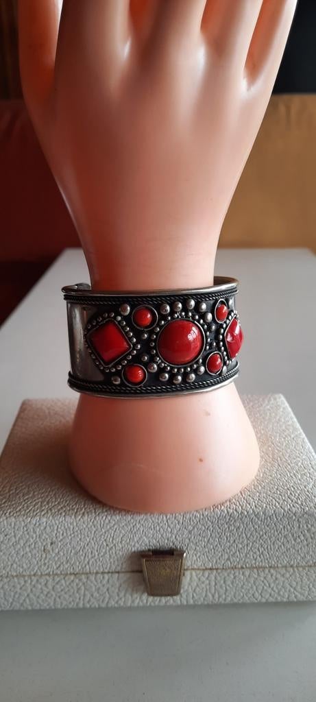 Antieke  Marokkaanse tribal armband., Sieraden, Tassen en Uiterlijk, Ophalen of Verzenden, Overige materialen, Armband