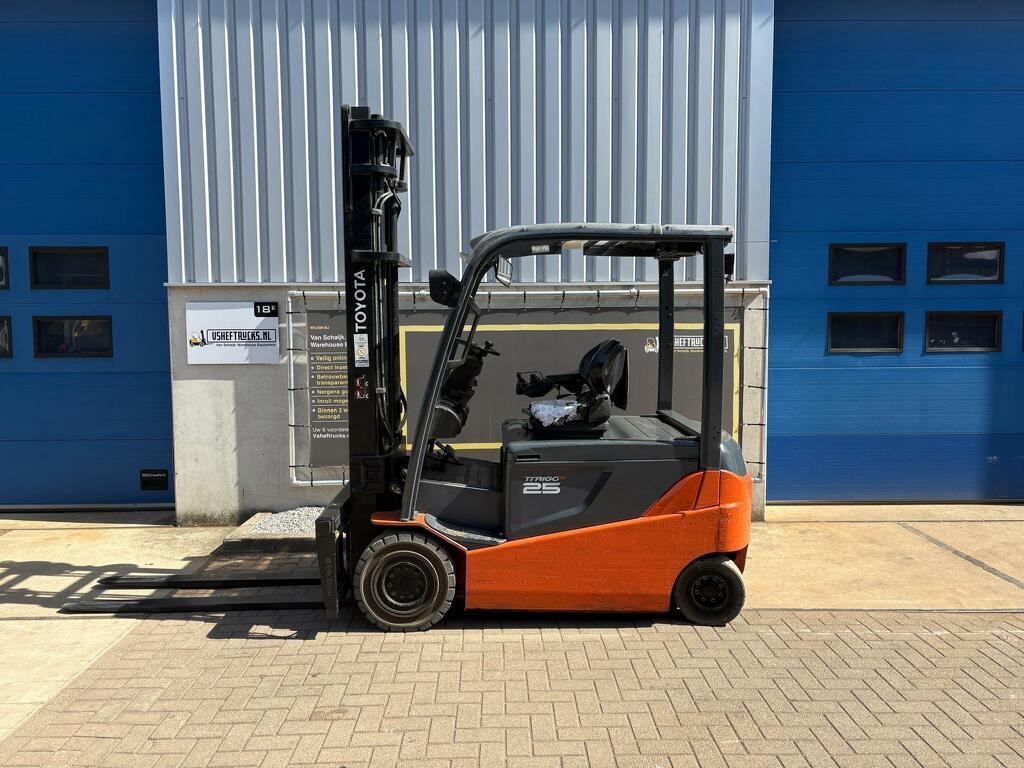 VS-22801 Elektrische heftruck Toyota 8FMBT25, Svarvargatan 8
SE-595 81  Mjölby, SE, Heftruck, Toyota, Toyota Mat