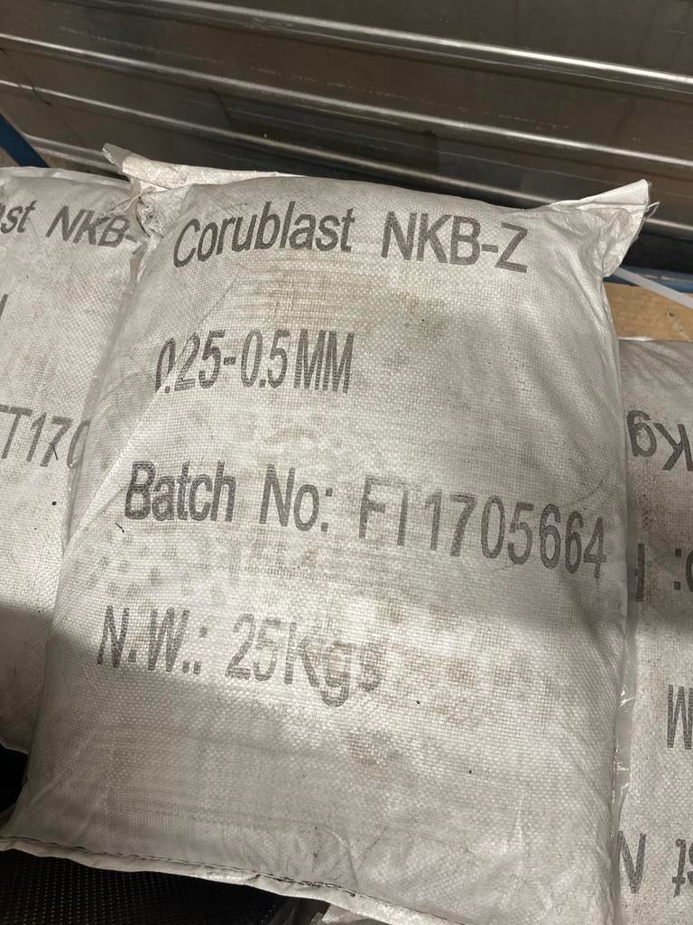 Corublast NKB-Z 0.25–0.5 mm – 25 kg straalmiddel, Ophalen, Zo goed als nieuw